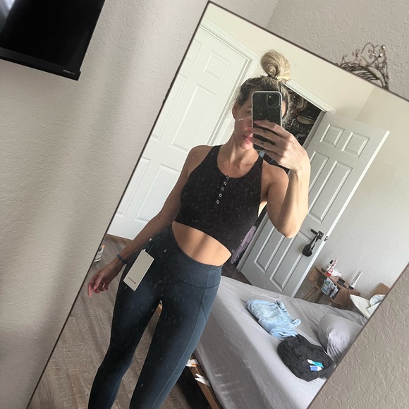 Lulu lemon nwt leggings - Picture 2 of 5